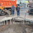 Специалисты Водоканала Мелитополя проводят работы по ремонту канализационного колодца на улице Горького - Melitopol-News.Ru