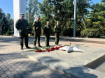 В Мелитополе офицеры регионального управления СК России возложили цветы в память о жертвах Беслана