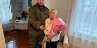 В Мелитополе следователи регионального управления поздравили с 98-летием участника Великой Отечественной войны - Следственный комитет