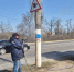 В Мелитополе приступили к очистке дорожных знаков и столбов. - Город округ Мелитополь