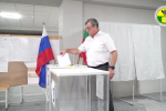 Глава Мелитополя Золотарёв проголосовал на выборах в федеральный парламент